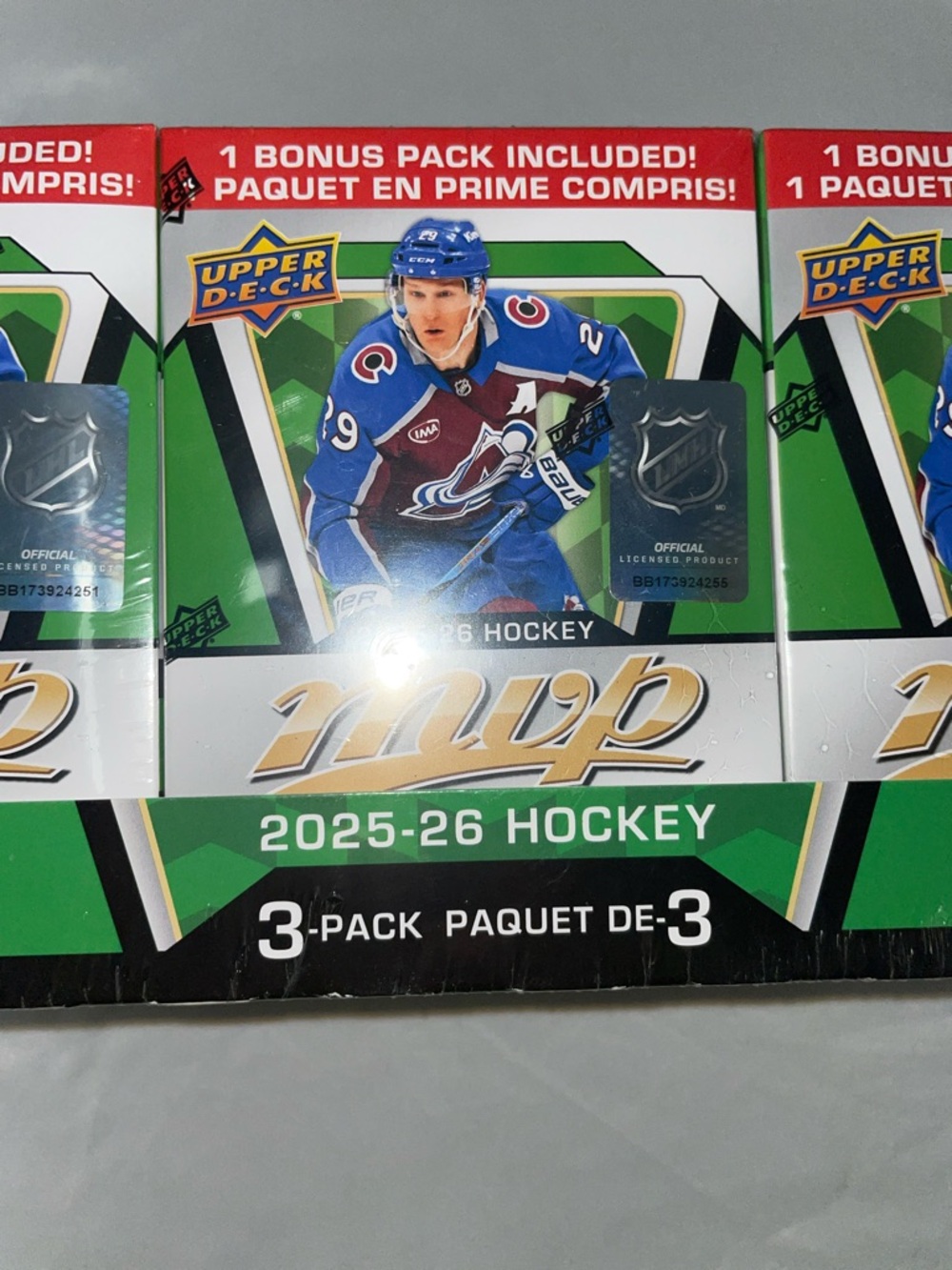 UPPER DECK FACTORY SEALED 3 PACK 2025-26 HOCKEY MVP TRADING CARDS FTL-04-148